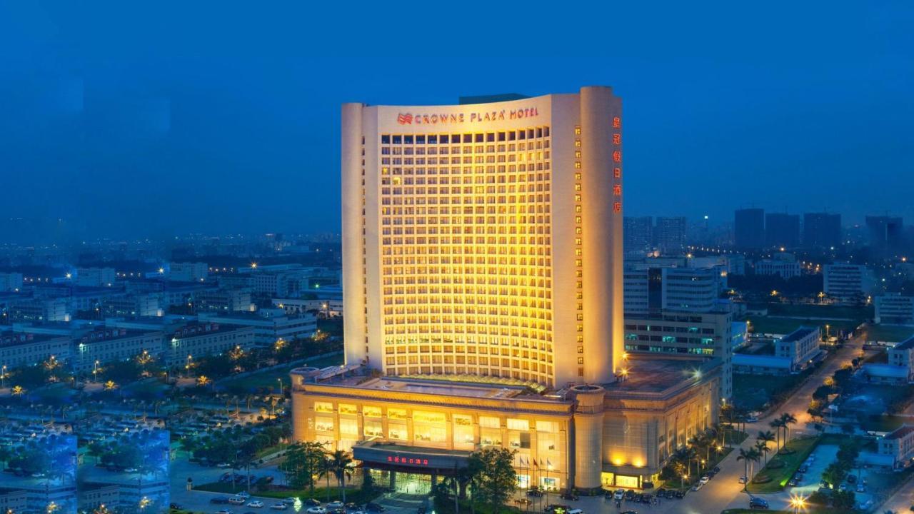 Crowne Plaza Zhanjiang Kang Yi, an IHG Hotel Bagian luar foto