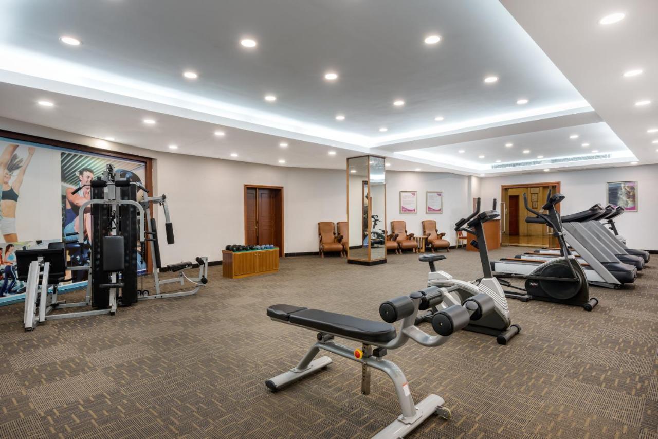 Crowne Plaza Zhanjiang Kang Yi, an IHG Hotel Bagian luar foto