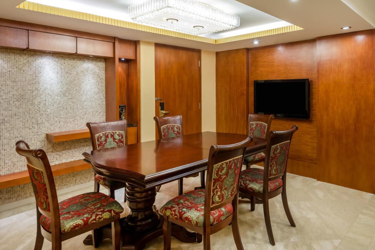 Crowne Plaza Zhanjiang Kang Yi, an IHG Hotel Bagian luar foto