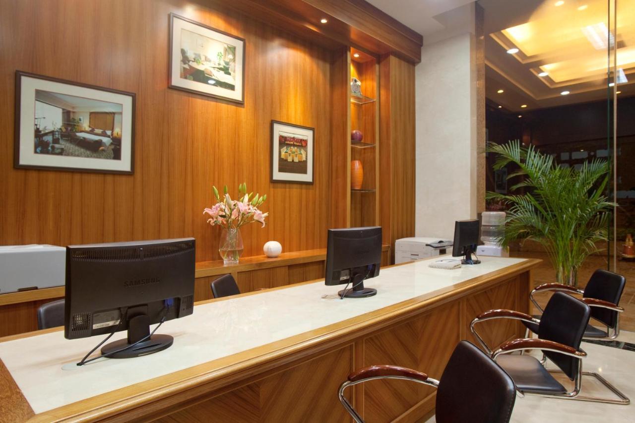 Crowne Plaza Zhanjiang Kang Yi, an IHG Hotel Bagian luar foto