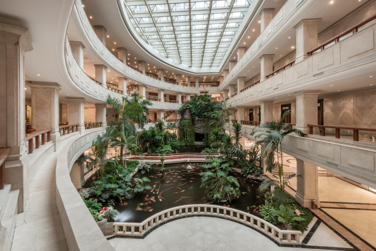 Crowne Plaza Zhanjiang Kang Yi, an IHG Hotel Bagian luar foto