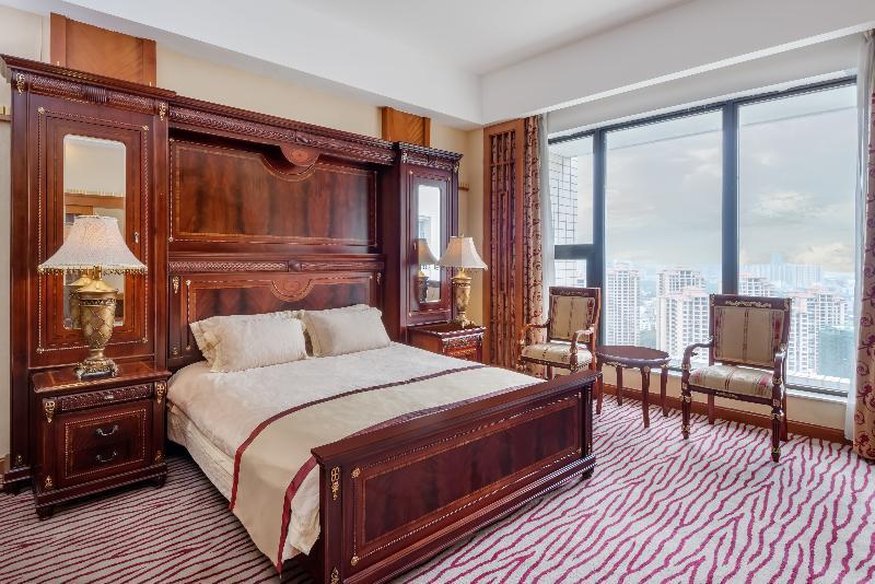 Crowne Plaza Zhanjiang Kang Yi, an IHG Hotel Bagian luar foto