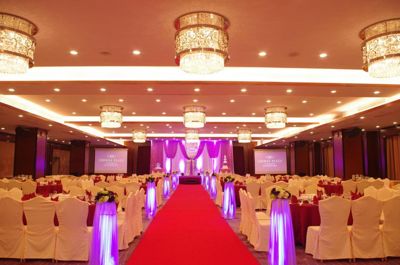 Crowne Plaza Zhanjiang Kang Yi, an IHG Hotel Bagian luar foto